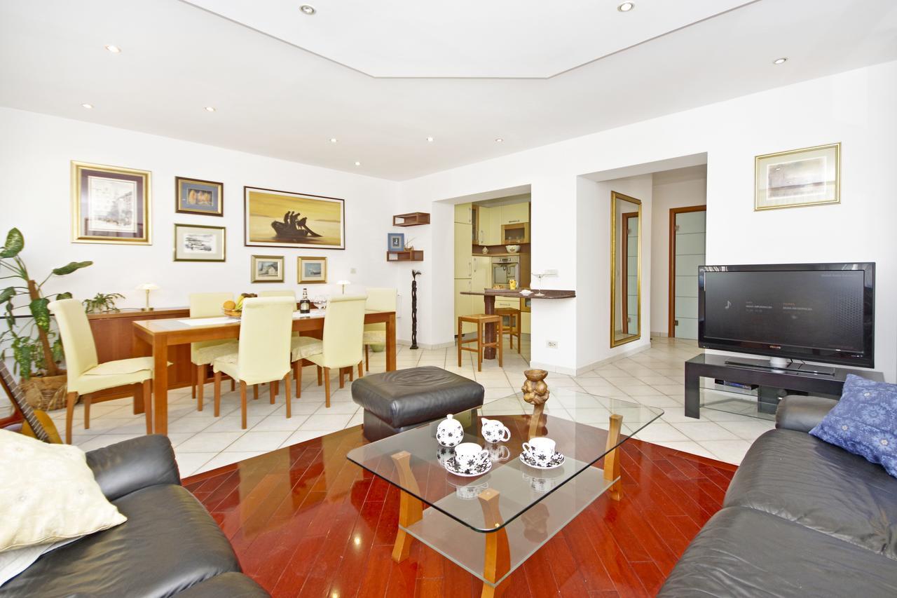D & J Apartment Сплит Экстерьер фото
